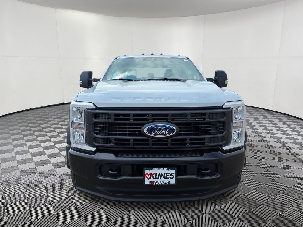 New 2026 Ford F-450 Chassis XL DRW CAB Chassis Truck Crew Cab