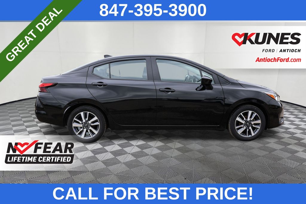 2023 Nissan Versa 1.6 SV photo 2