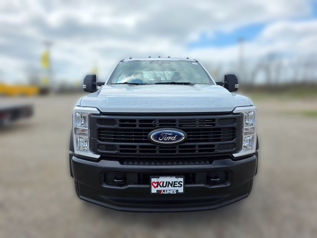 New 2026 Ford Chassis Cab XL DRW CAB Chassis TRUCK