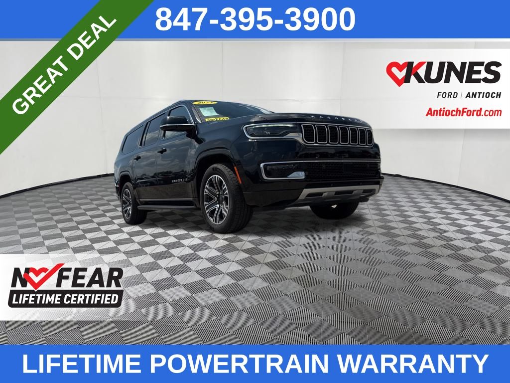 2023 Jeep Wagoneer L Series II photo 2