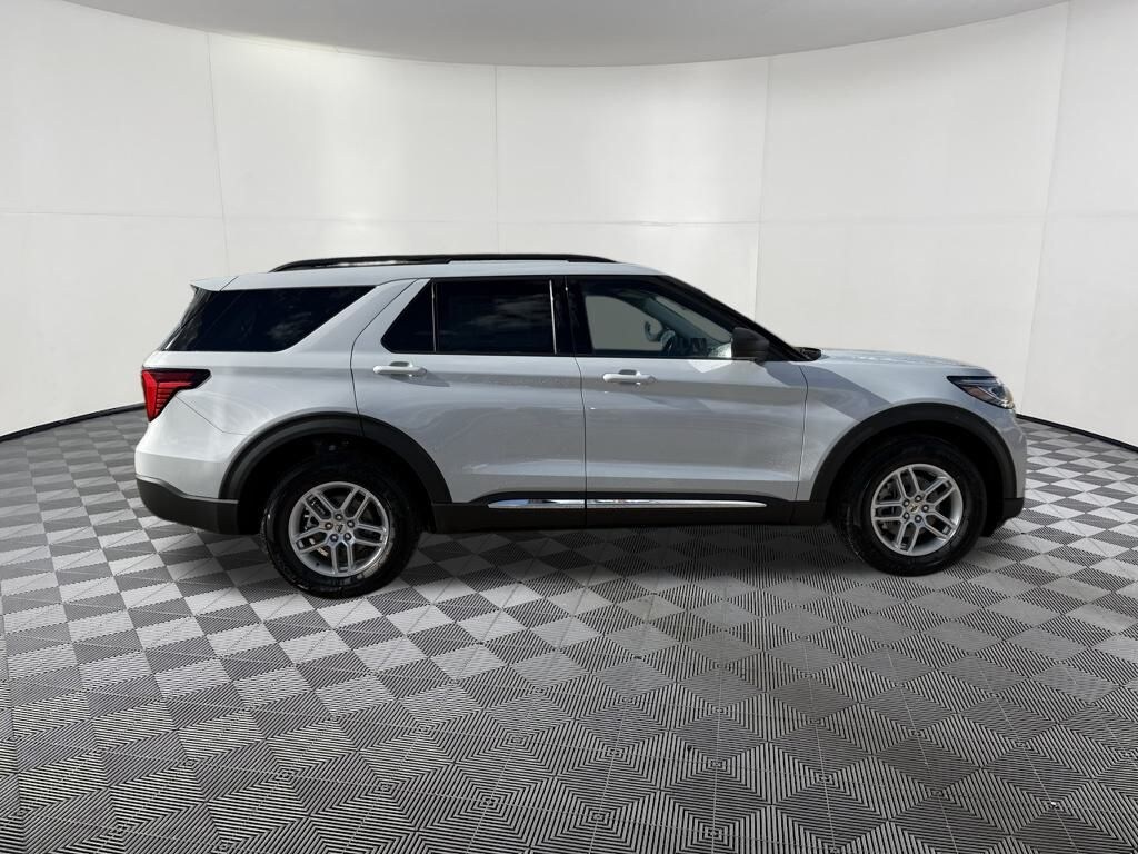 New 2025 Ford Explorer Active SUV