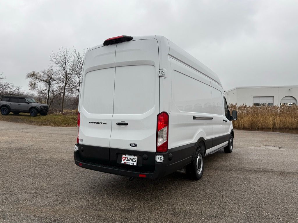 2026 Ford Transit photo 3
