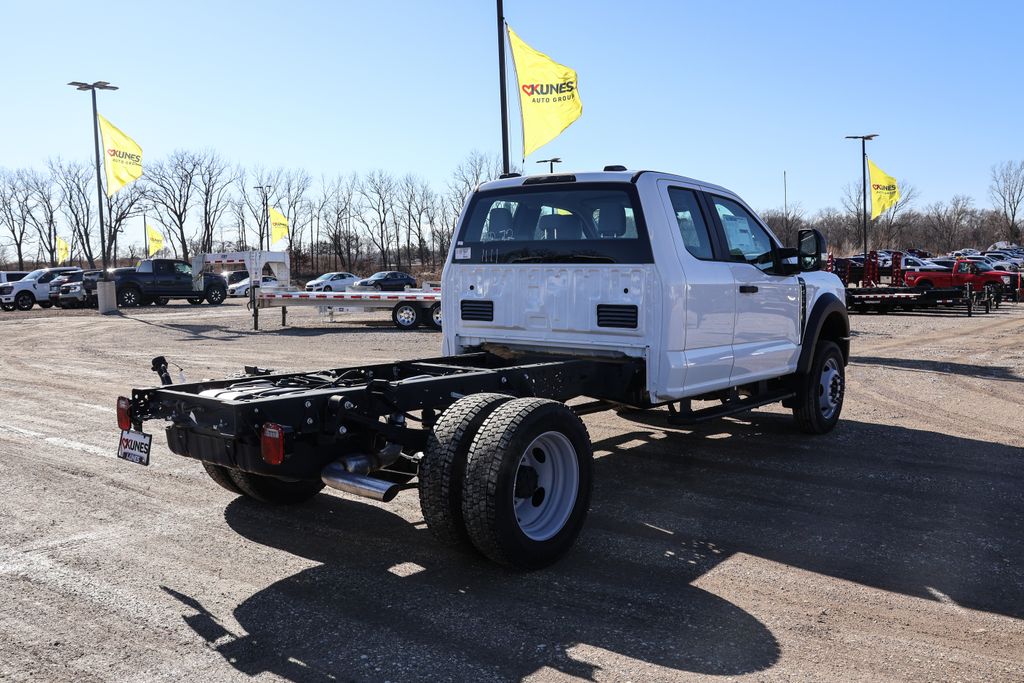 2024 Ford F-550 XL photo 3