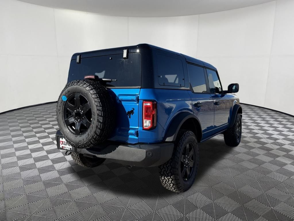2025 Ford Bronco Big Bend photo 2