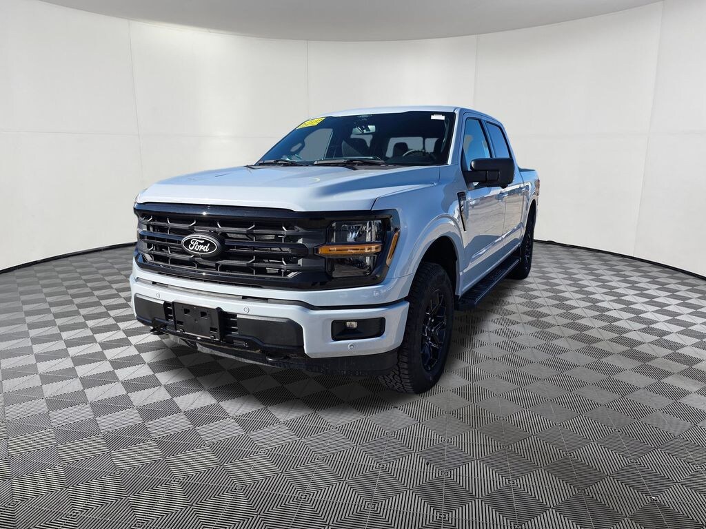 New 2025 Ford F-150 XLT Truck SuperCrew Cab