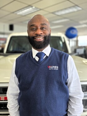 Staff member Yedi Israel from 722060e88641
