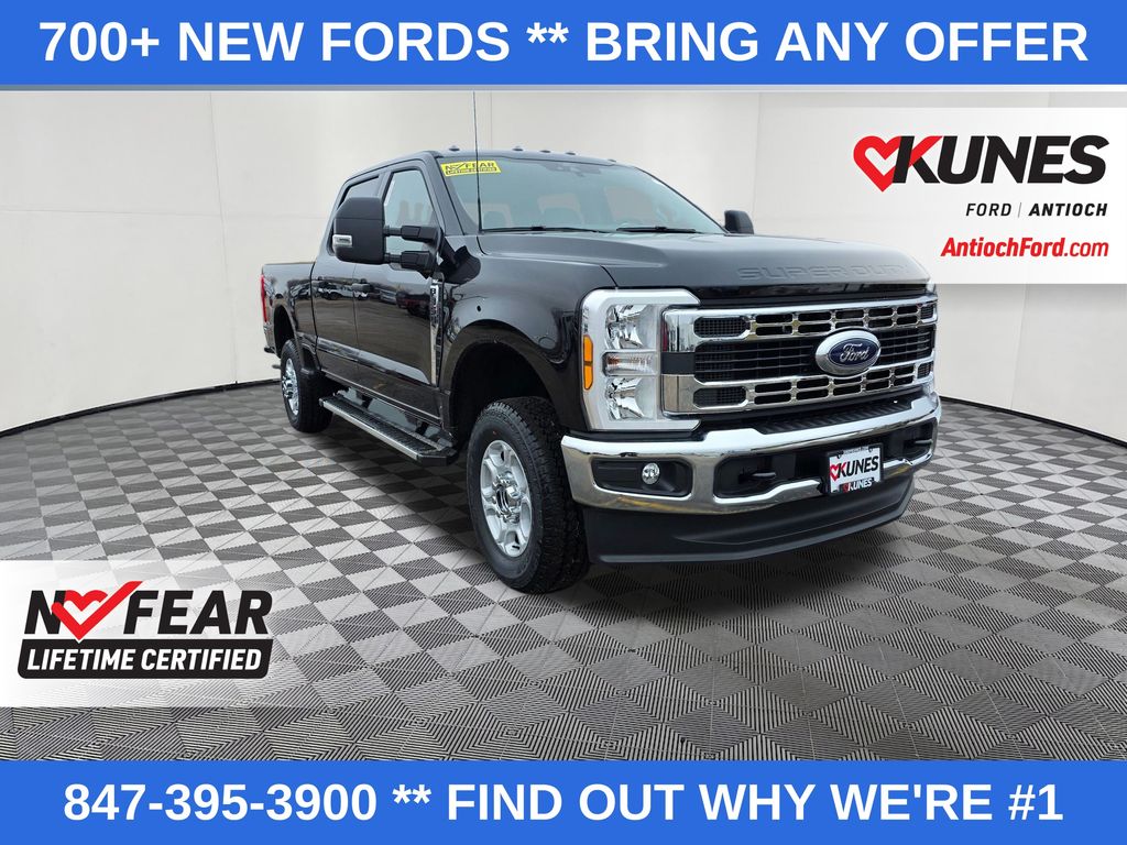 2026 Ford F-350 XLT Truck Crew Cab
