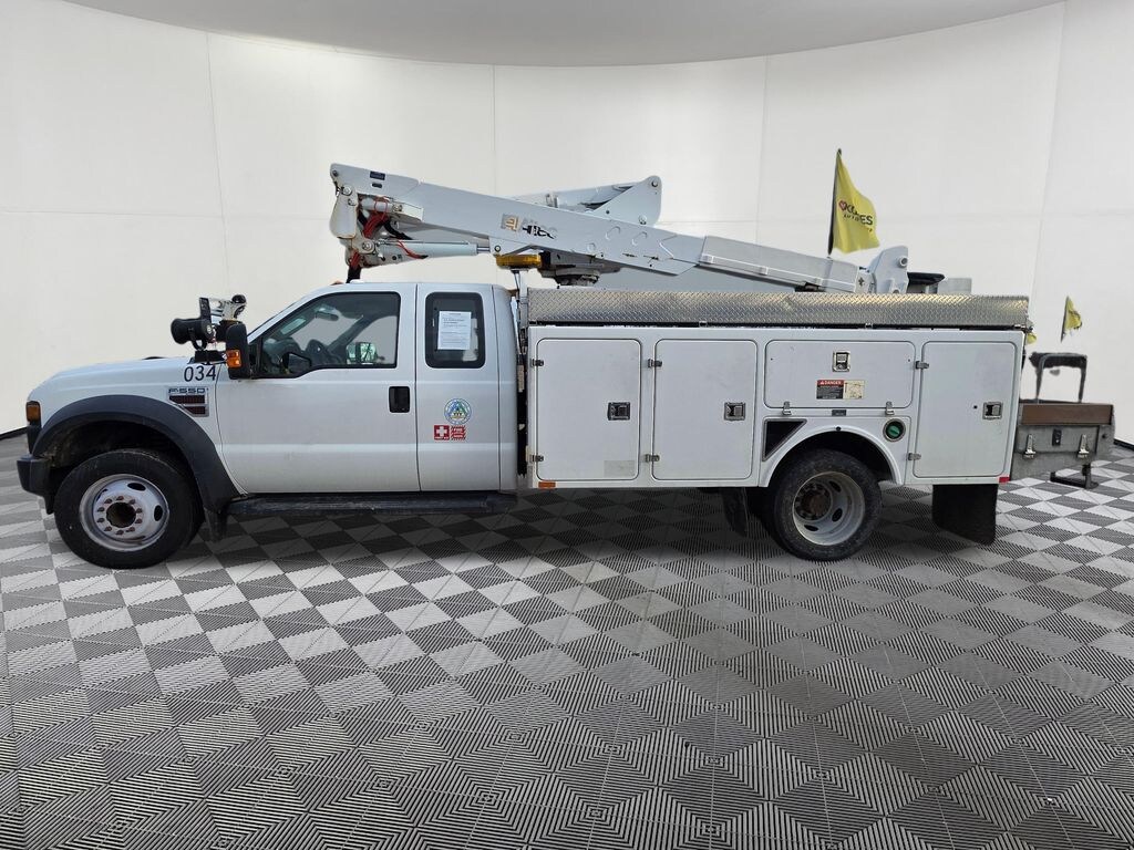 Used 2009 Ford F-550 Chassis Truck Super Cab
