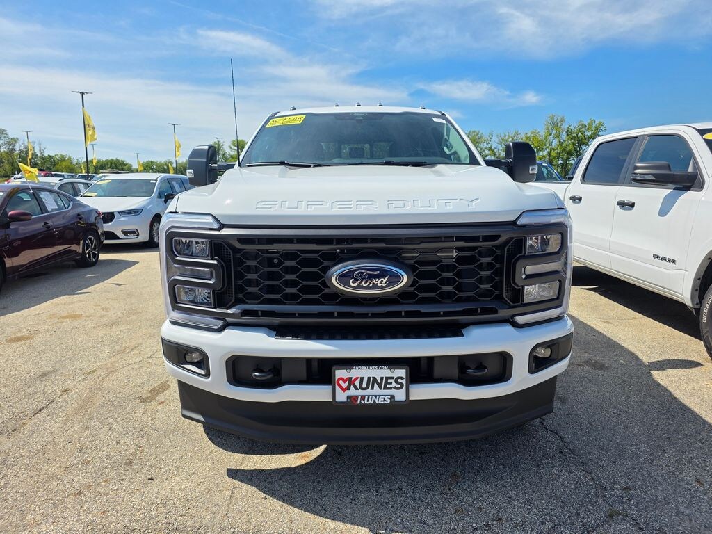 New 2026 Ford F-350 XL Truck Crew Cab