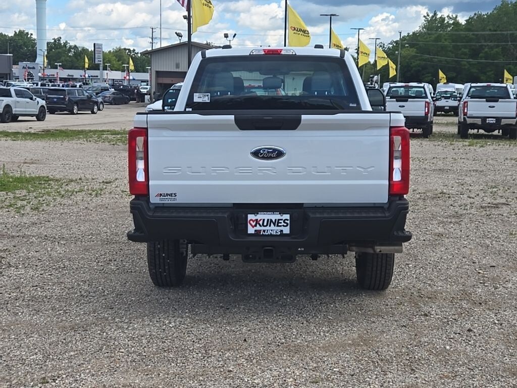 New 2026 Ford F-350 XL Truck Crew Cab