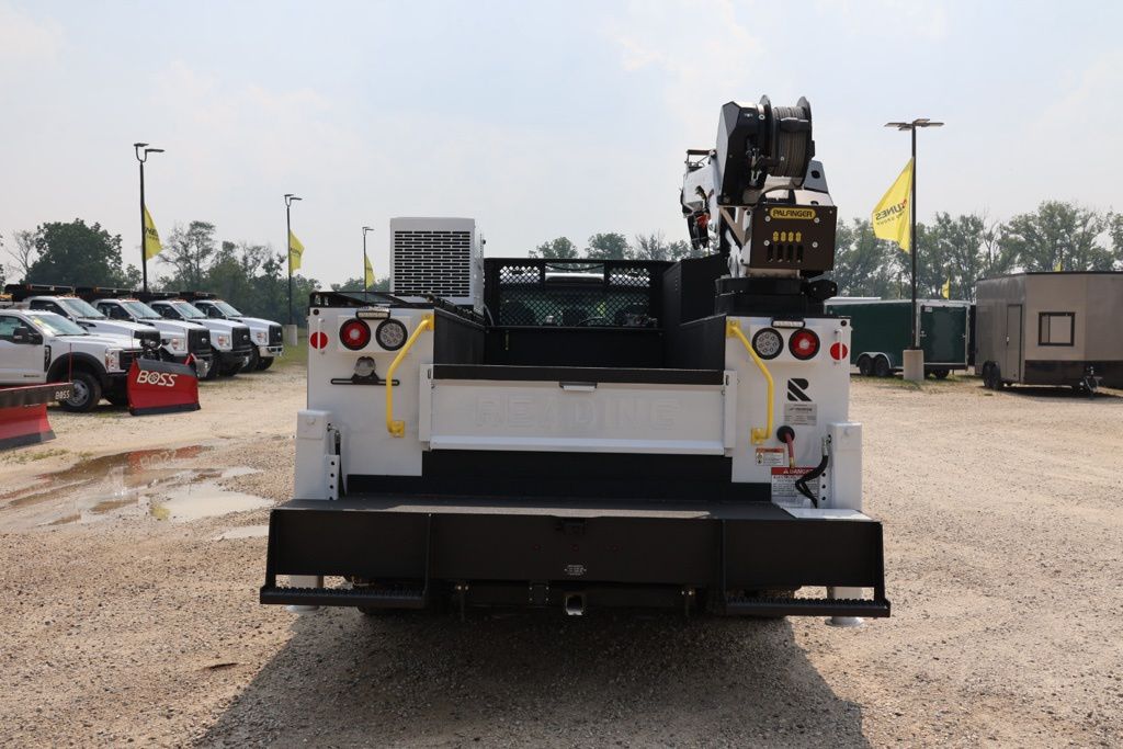 2024 Ford F-550 XL photo 3