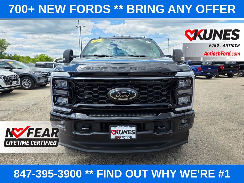 New 2026 Ford F-350 XLT Truck Crew Cab