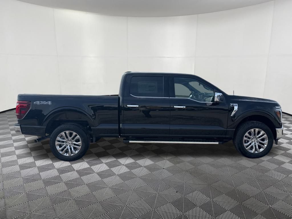 2025 Ford F-150 Lariat photo 2