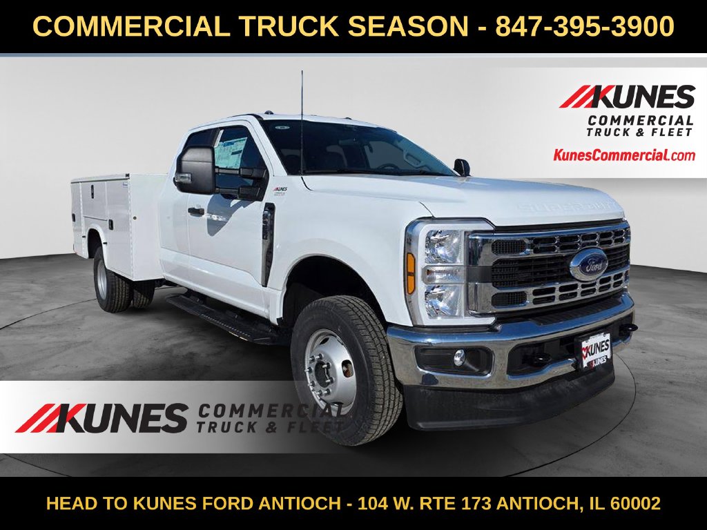  Ford F-350 Chassis