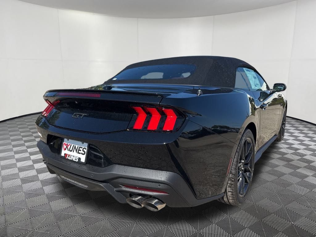 2025 Ford Mustang GT Premium Convertible photo 3