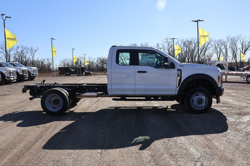 2024 Ford F-550 XL photo 2