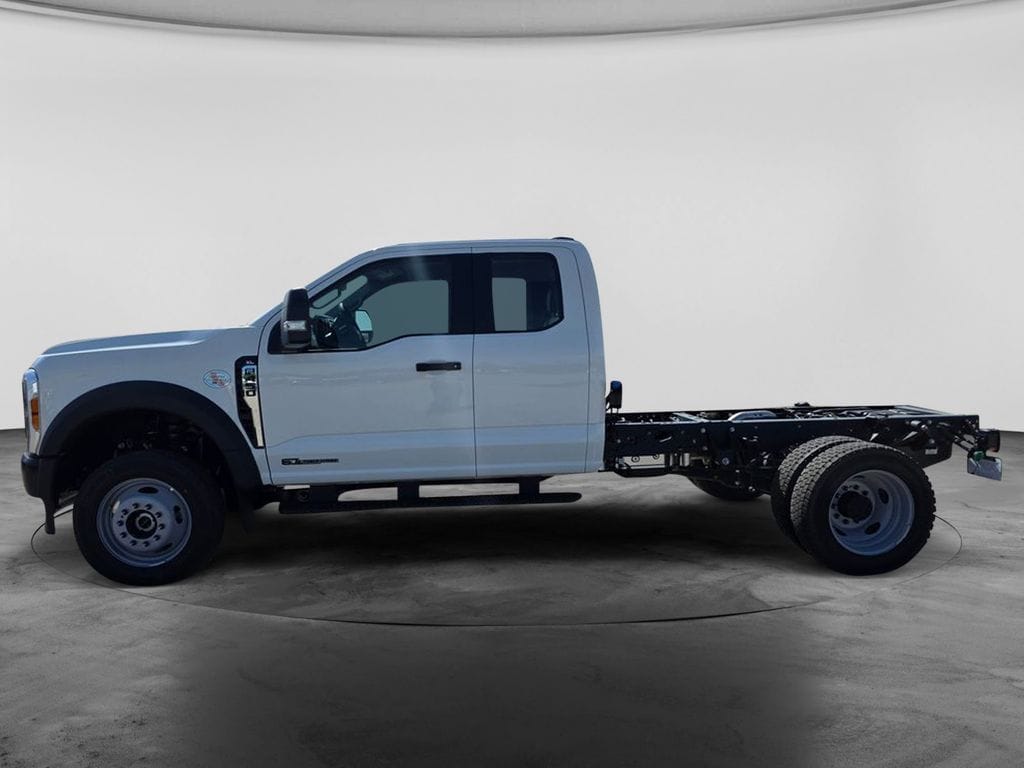 New 2026 Ford F-450 Chassis XL DRW Truck Super Cab