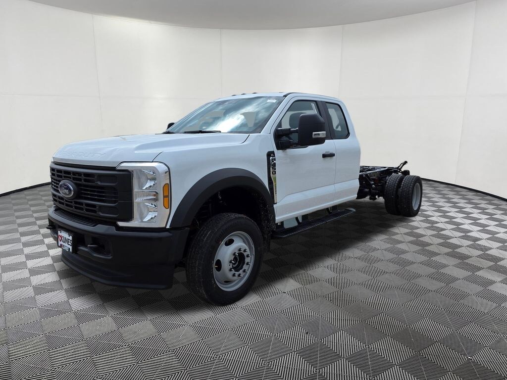 New 2026 Ford F-450 Chassis DRW Truck Super Cab