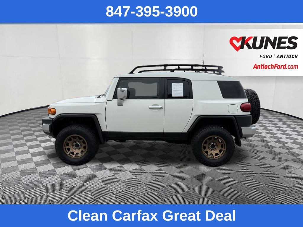 2014 Toyota FJ Cruiser Base photo 4