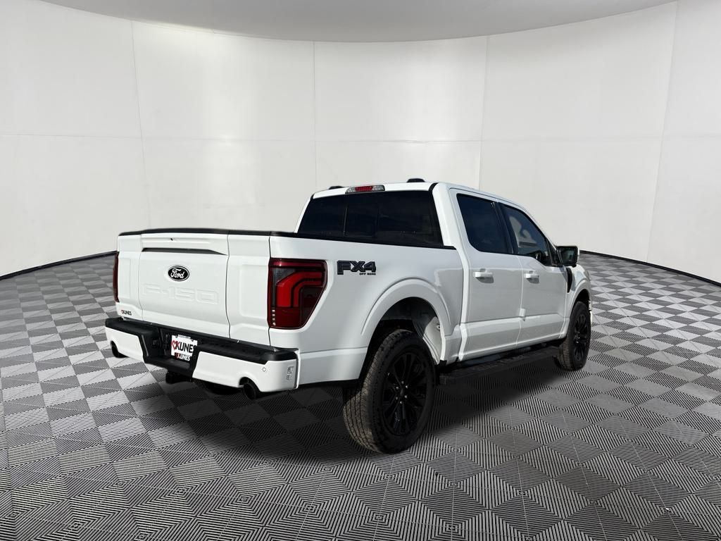 2025 Ford F-150 Lariat photo 3