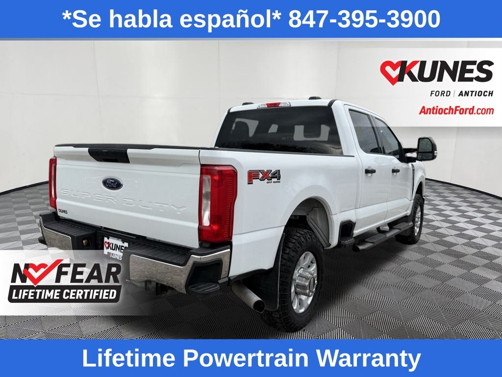 2023 Ford F-250 XLT photo 3