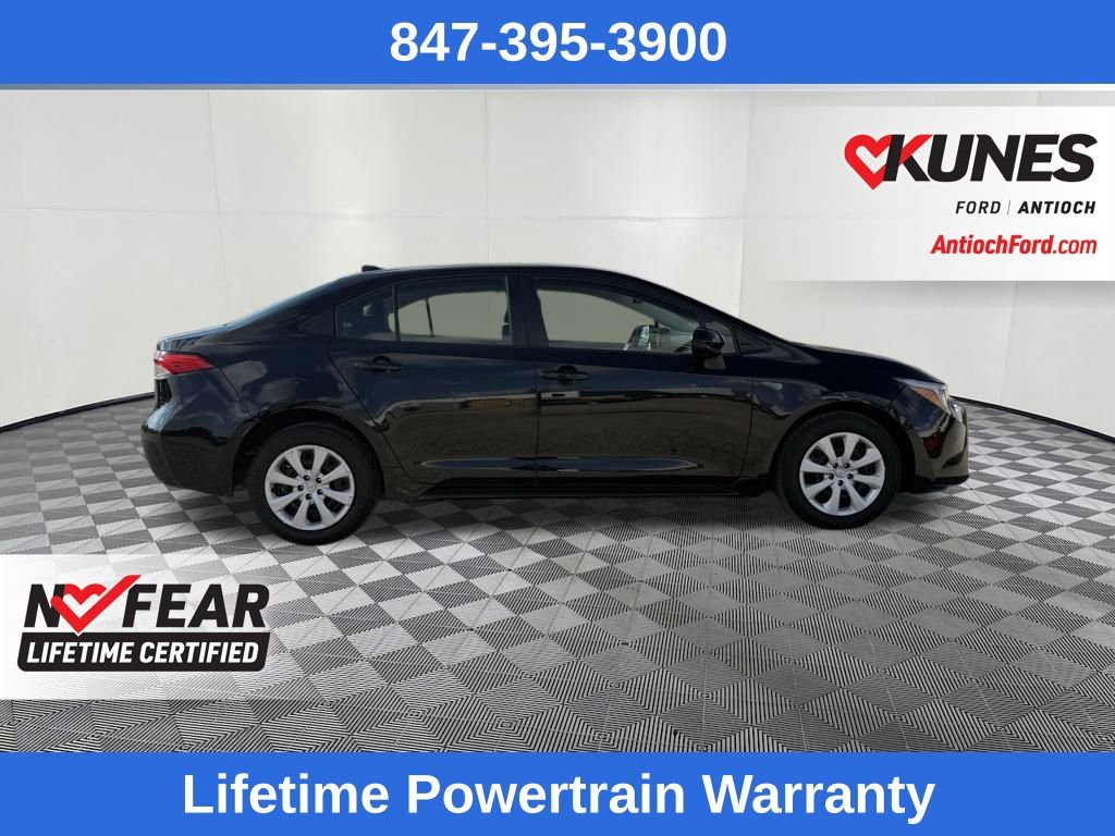 2025 Toyota Corolla Hybrid XLE photo 2