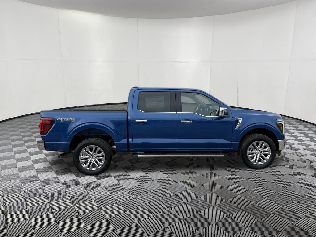 2025 Ford F-150 Lariat photo 2