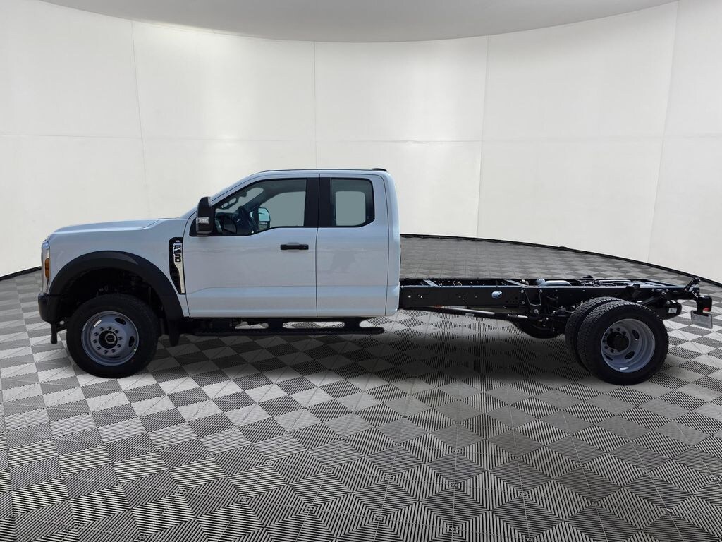 New 2026 Ford Chassis Cab XL DRW TRUCK