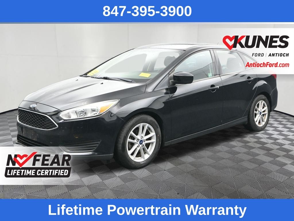 2018 Ford Focus SE photo 2