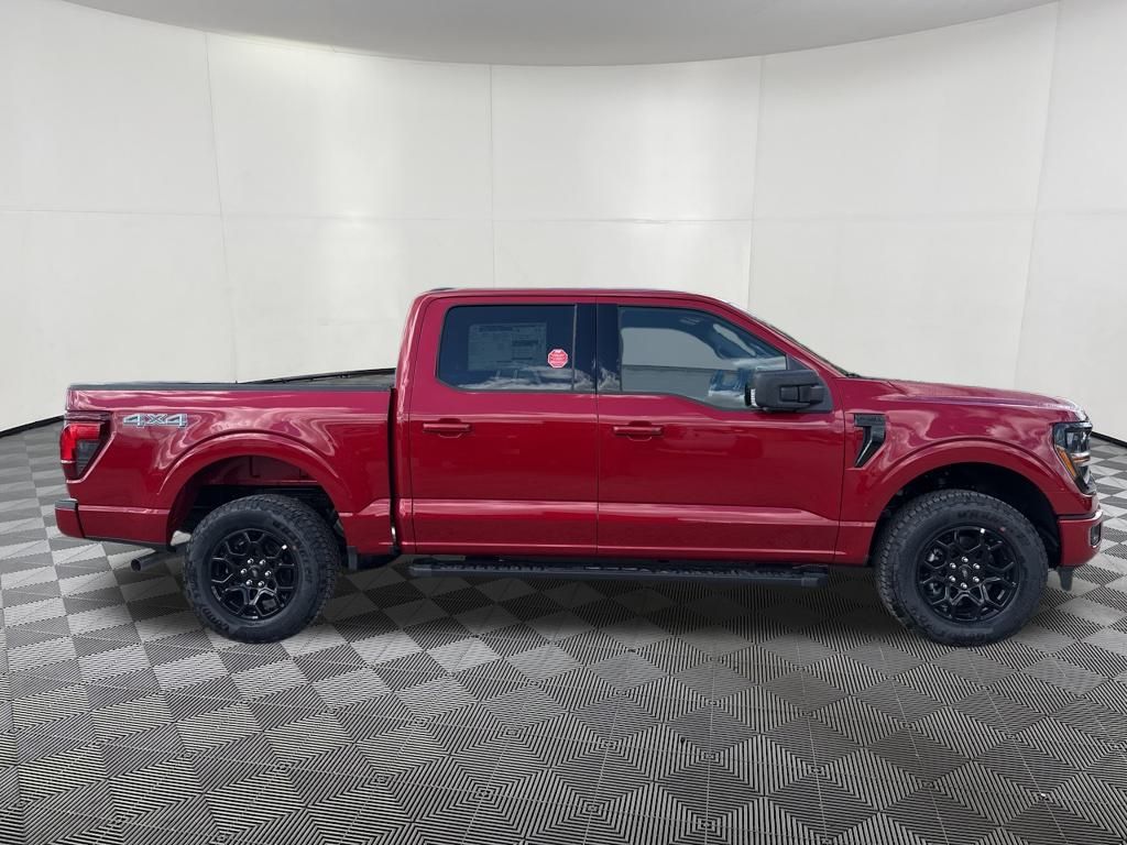 2025 Ford F-150 XLT photo 2