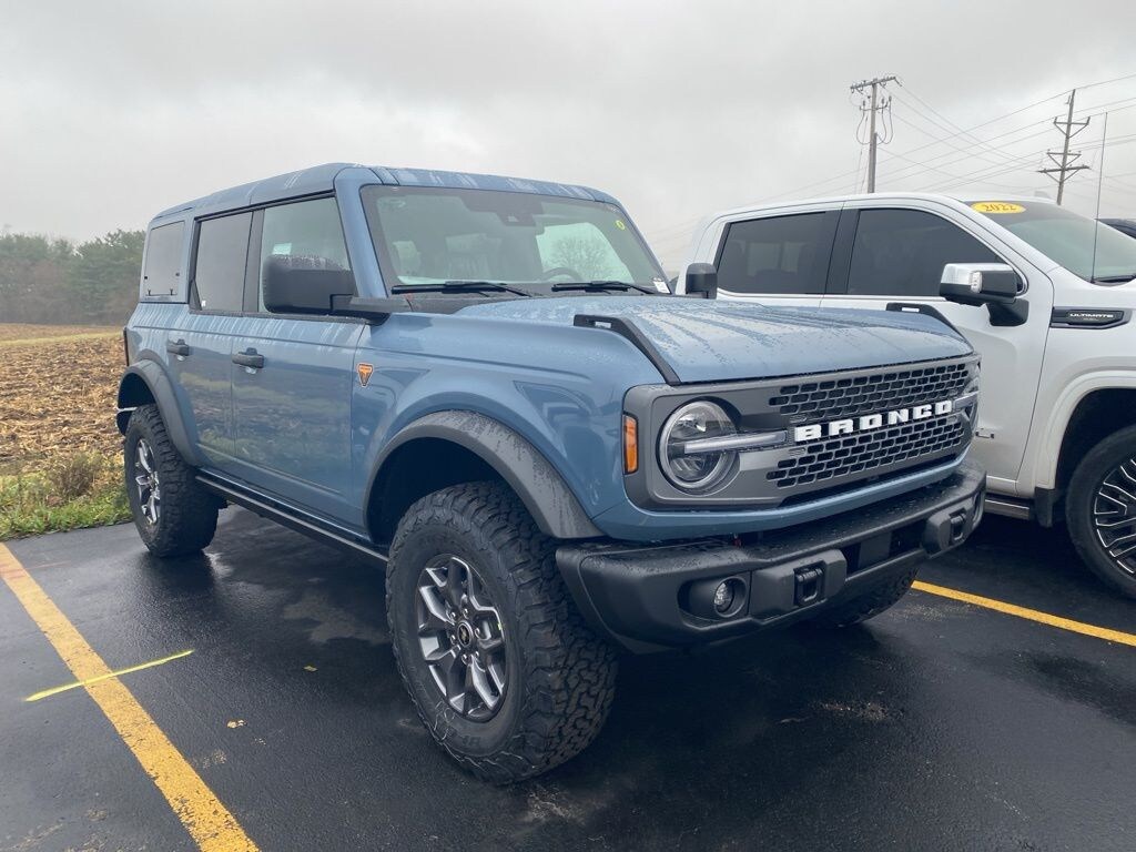 New 2025 Ford Bronco Badlands SUV