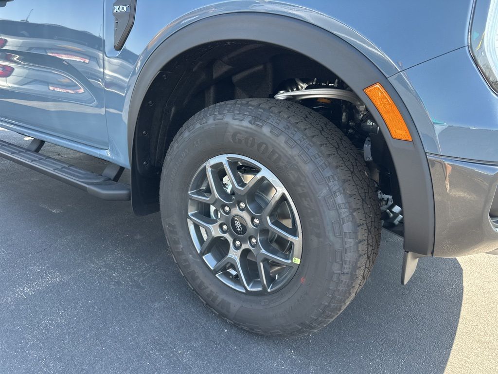 2025 Ford Ranger XLT photo 2