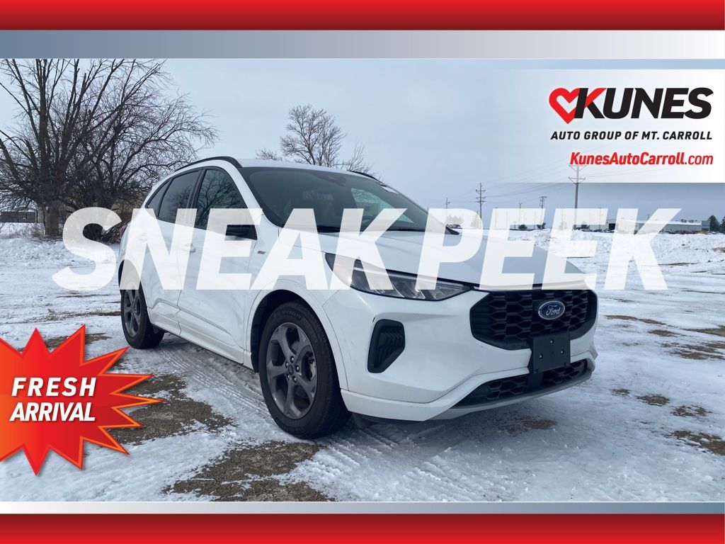 2023 Ford Escape ST-Line's photo