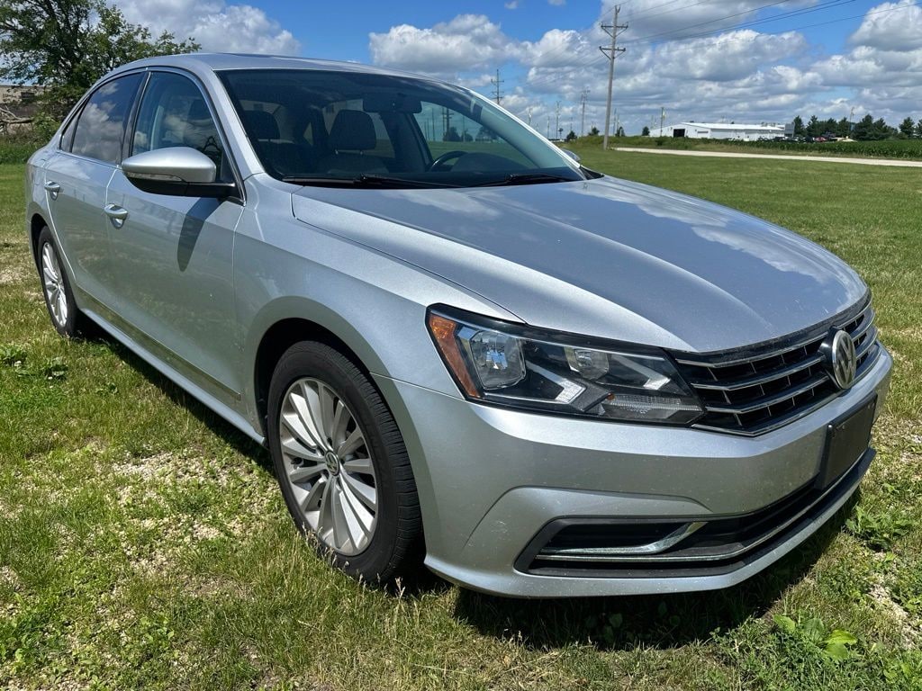 Used 2016 Volkswagen Passat SE with VIN 1VWBS7A30GC015074 for sale in Mount Carroll, IL