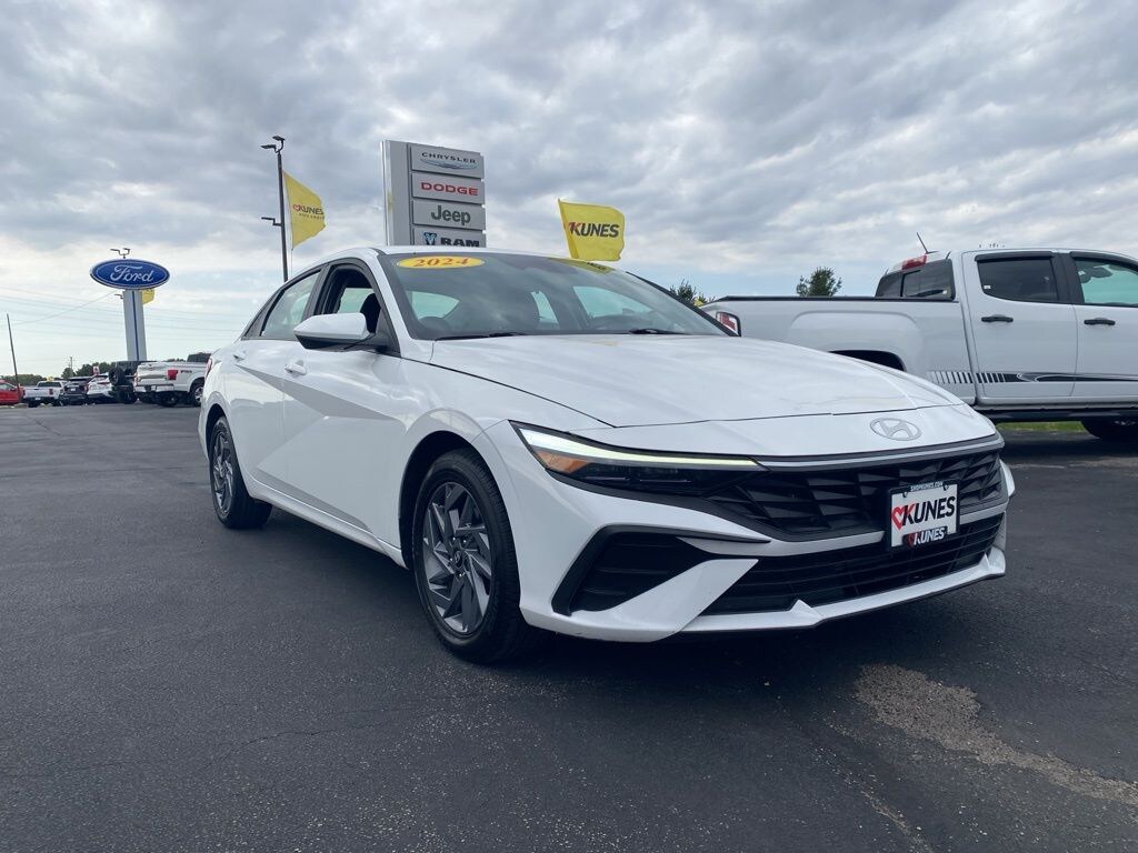Certified 2024 Hyundai Elantra SEL Sedan