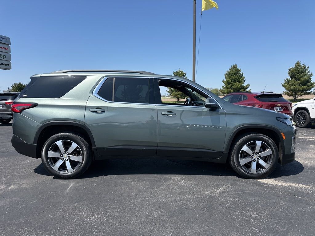 Used 2022 Chevrolet Traverse LT Leather SUV