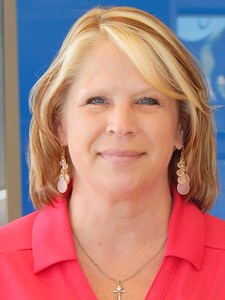 Staff member Julie Rush from ID_f0d7fa5e9022