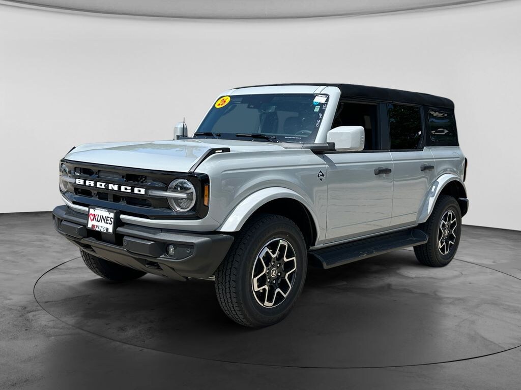New 2026 Ford Bronco Outer Banks SUV