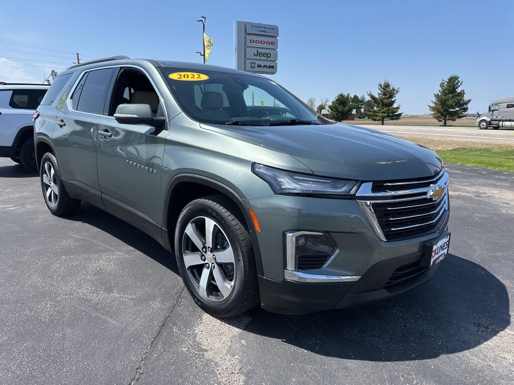 Used 2022 Chevrolet Traverse LT Leather SUV
