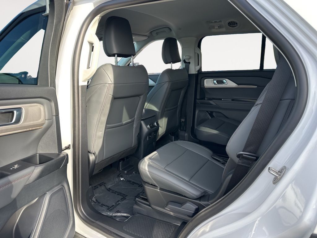 2026 Ford Explorer Active - Photo 31