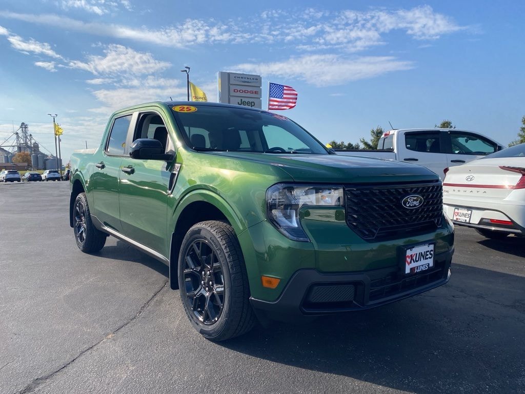 New 2025 Ford Maverick XLT Truck