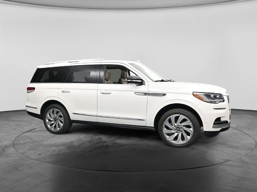 Certified 2024 Lincoln Navigator Premiere SUV