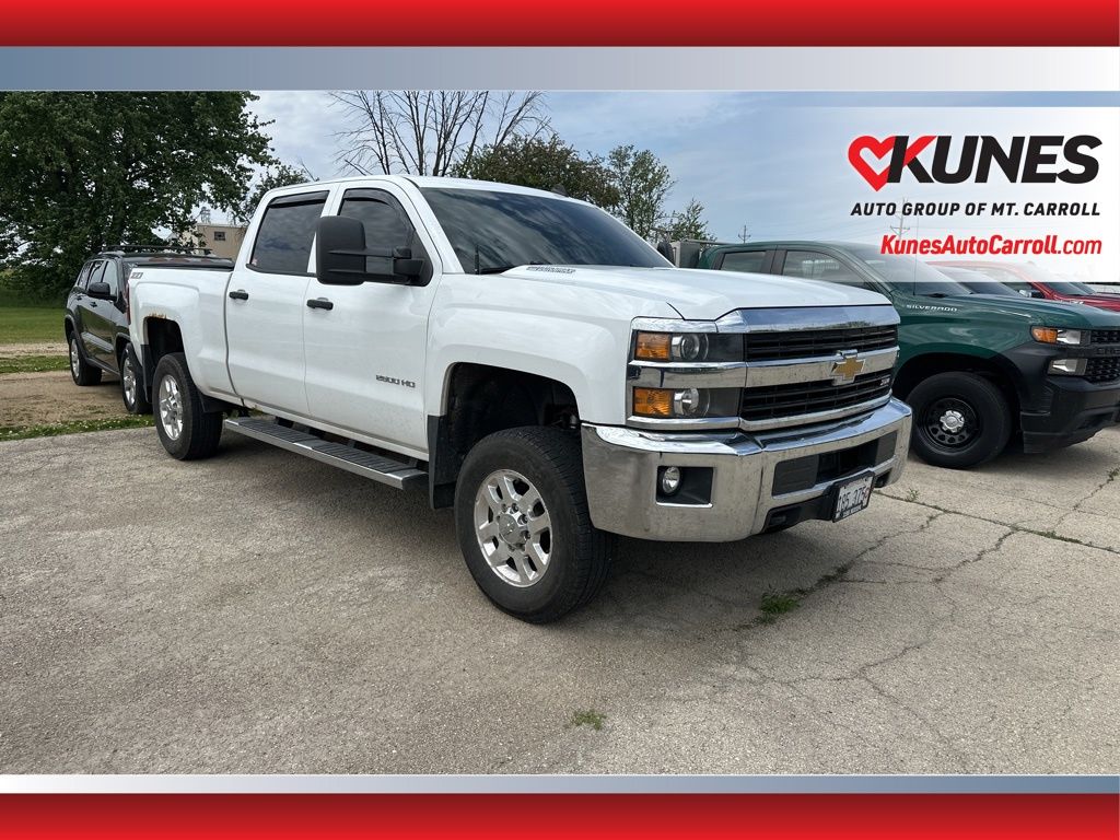 2015 Chevrolet Silverado HD 1LT 4WD Crew Cab Standard Box's photo