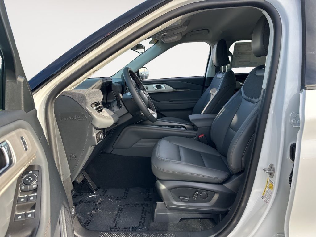 2026 Ford Explorer Active - Photo 10