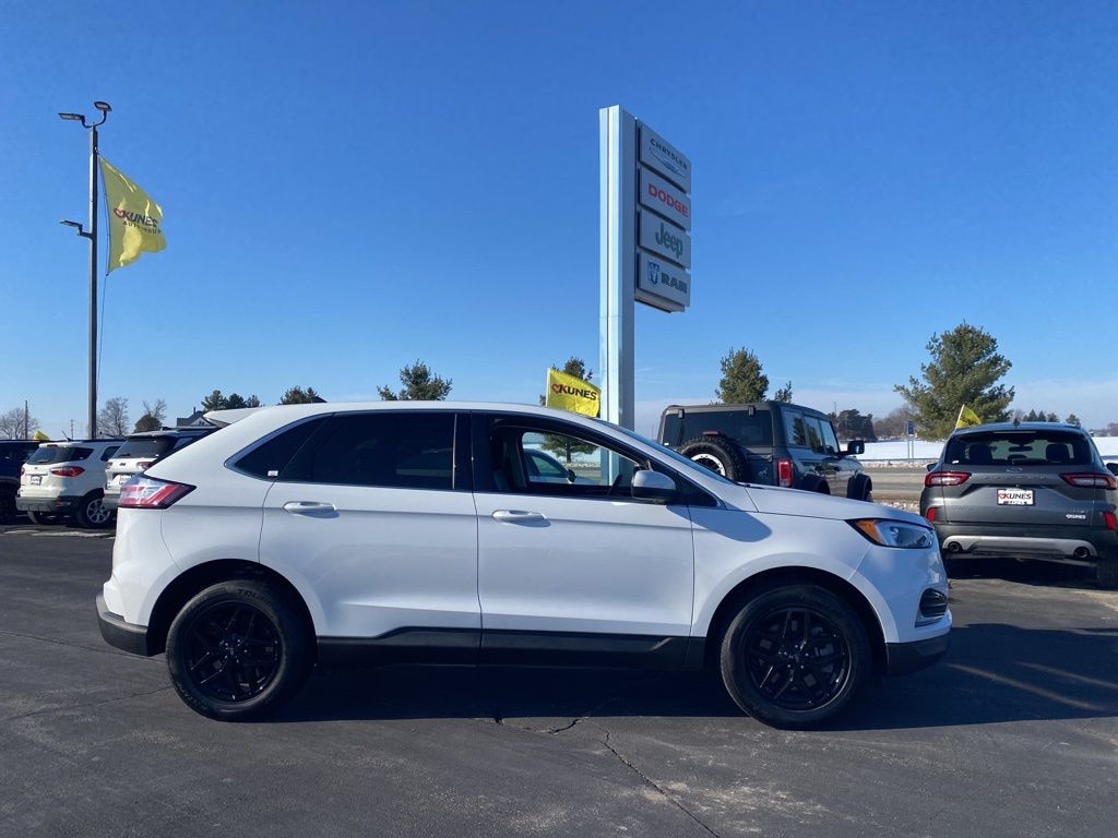 Used 2024 Ford Edge SEL SUV