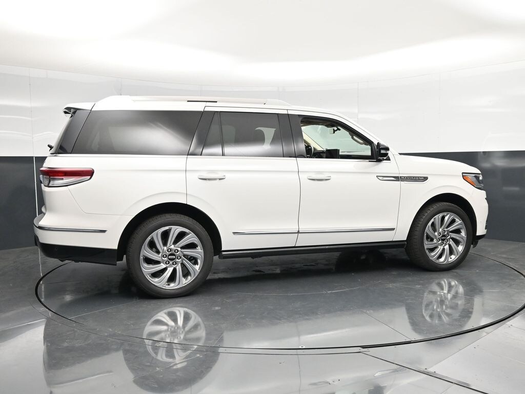 Used 2024 Lincoln Navigator Premiere SUV