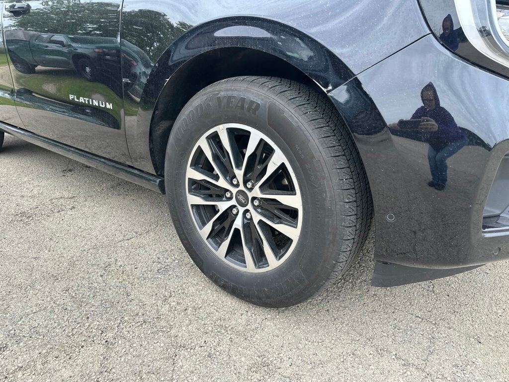 Used 2025 Ford Expedition Max Platinum SUV