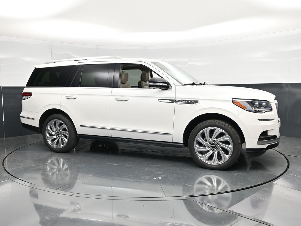 Used 2024 Lincoln Navigator Premiere SUV