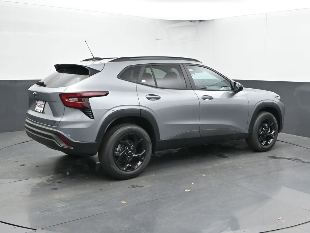 New 2026 Chevrolet Trax LT SUV