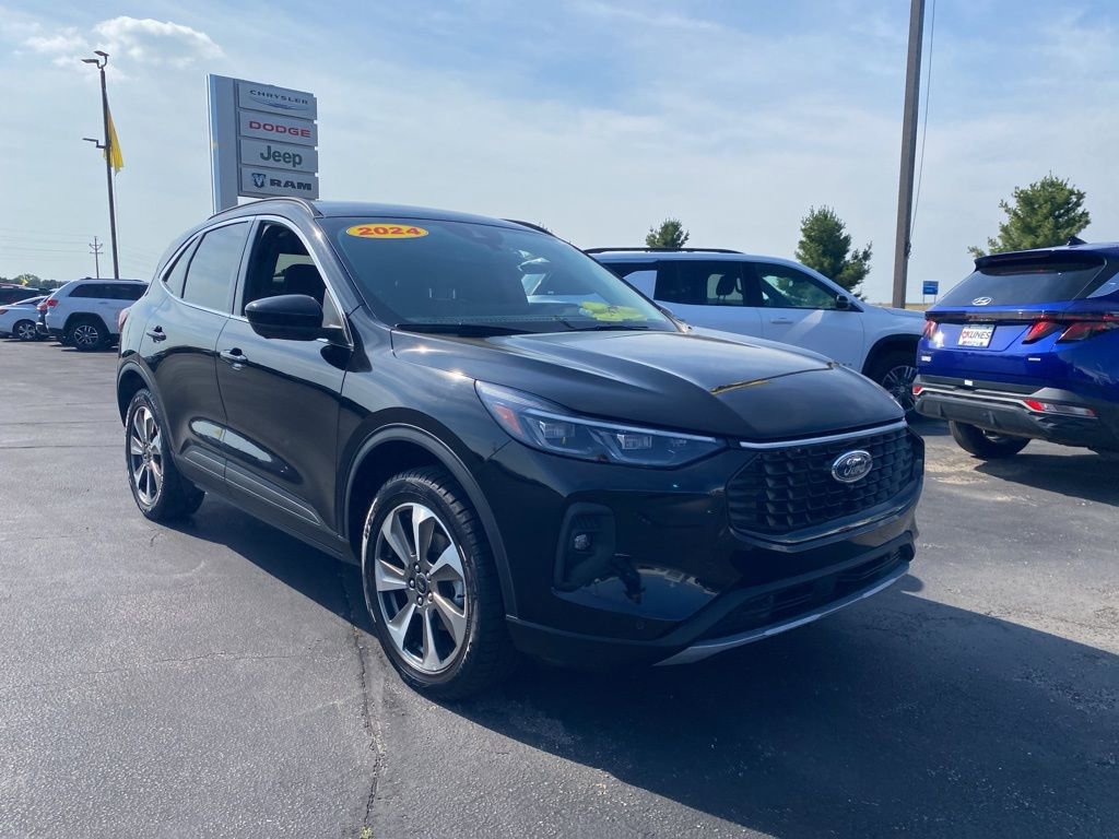 2024 Ford Escape Platinum photo 2